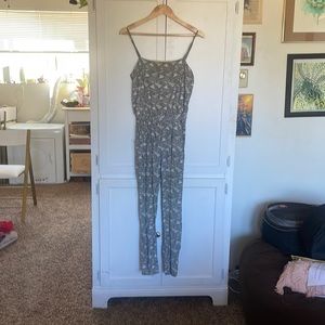 Sans Souci black and white patterned jumpsuit size small